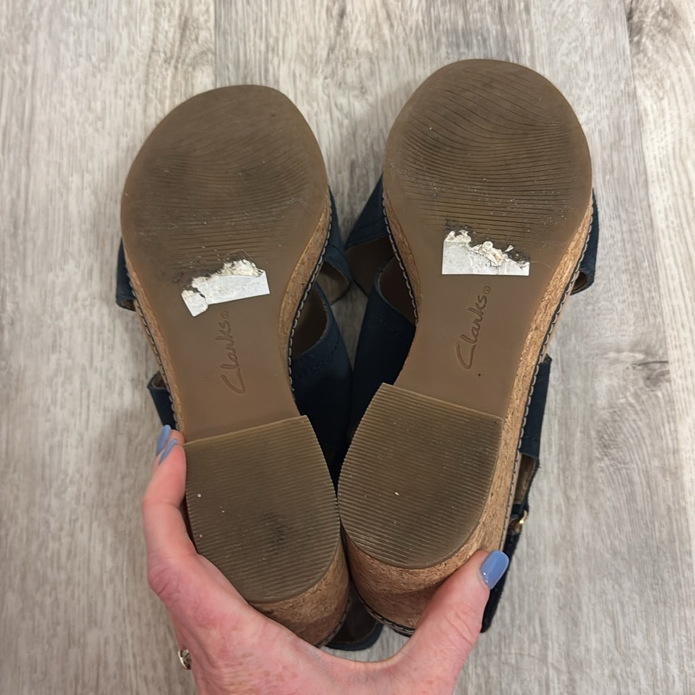 Clark’s ultimate comfort collection women’s navy blue and tan wedges size 10 - Picture 4 of 6